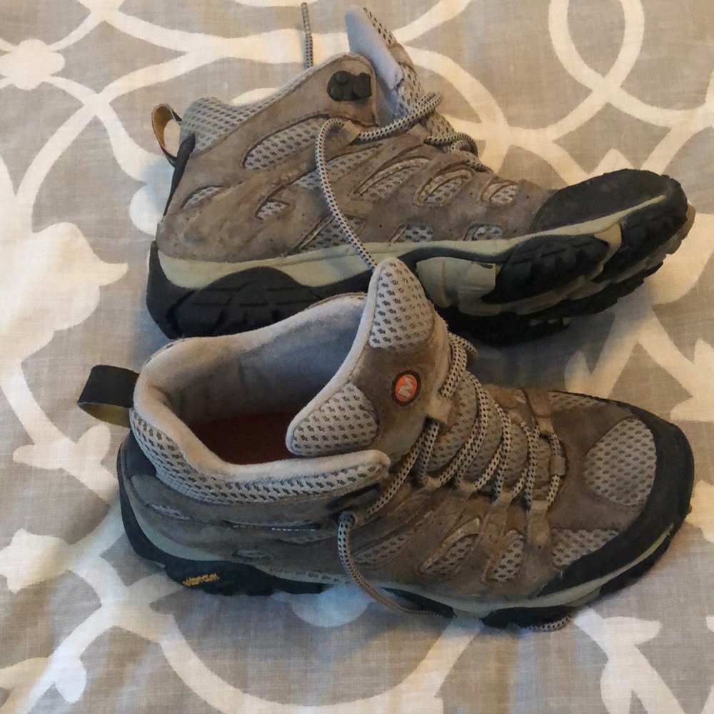 Merrell hiking boot women’s